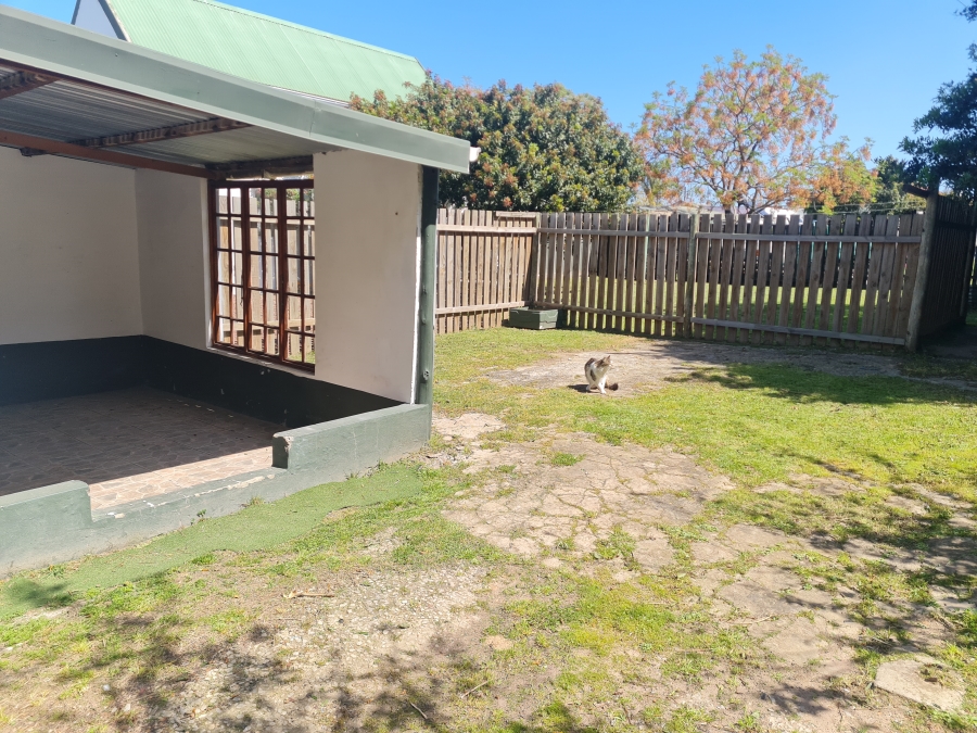 To Let 1 Bedroom Property for Rent in Humansdorp Eastern Cape